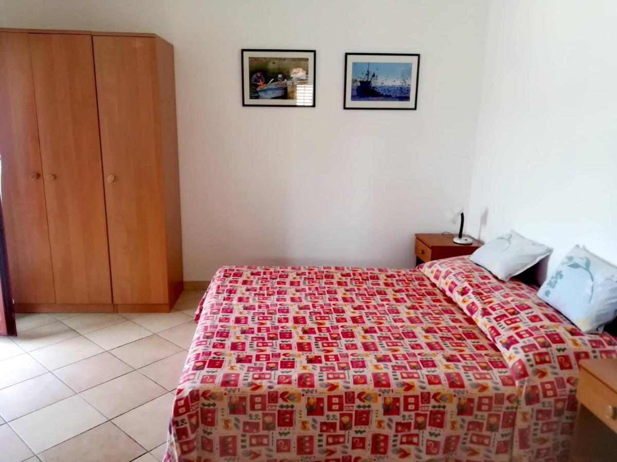 Apartments Martinac ซูโกชัน ภายนอก รูปภาพ